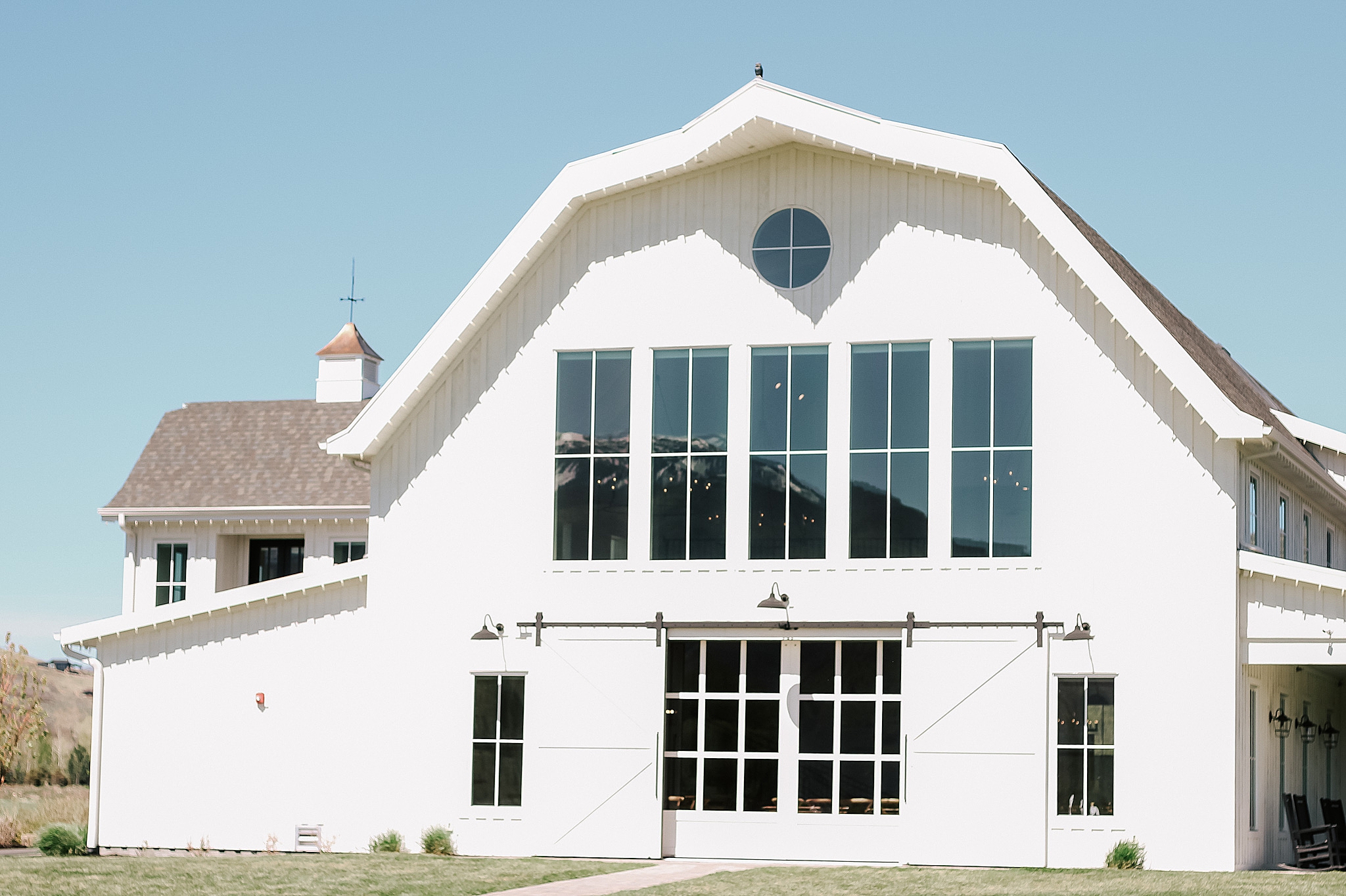 barn at river bottoms ranch wedding venue by adrian wayment photo