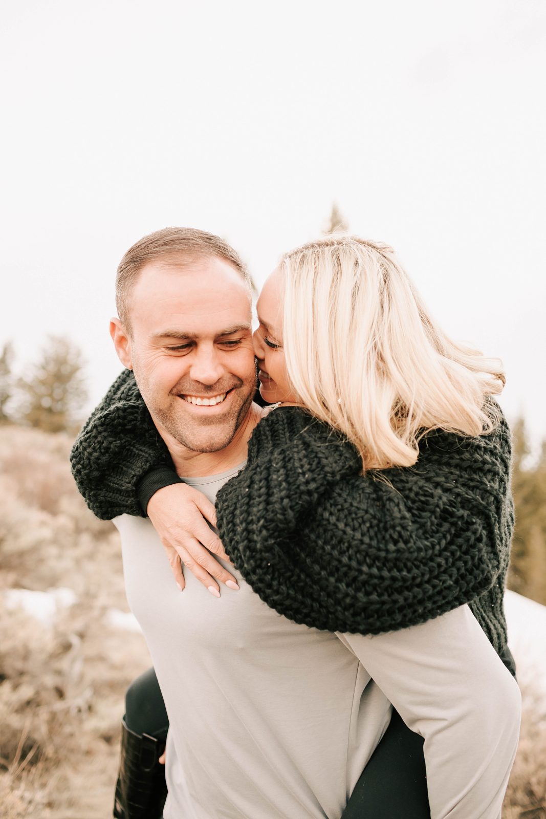 A Gorgeous Engagement Session at Snake River Overlook